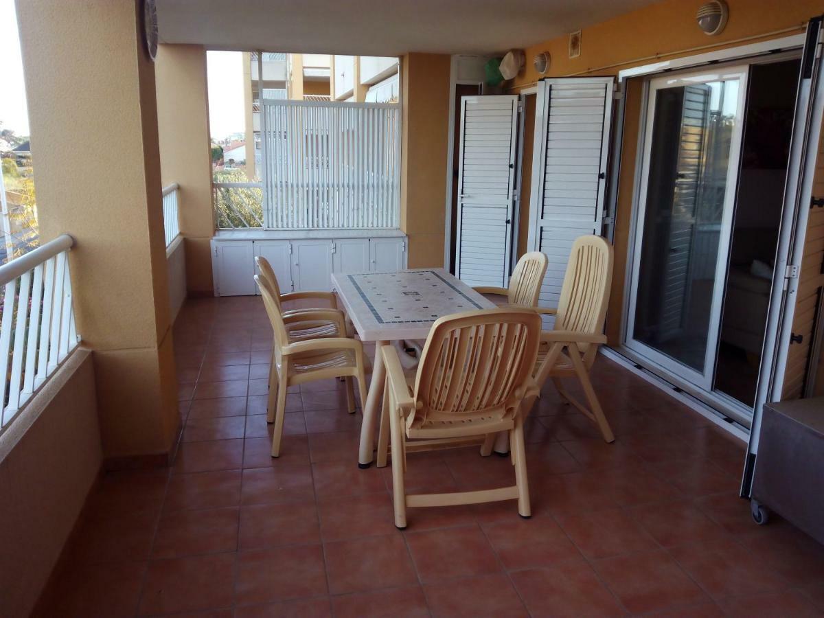 Apartmento Playa Almarda. Piscina&Parking Kültér fotó